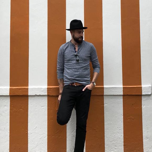 Meet your Posher, Derek - Picture 1 of 1